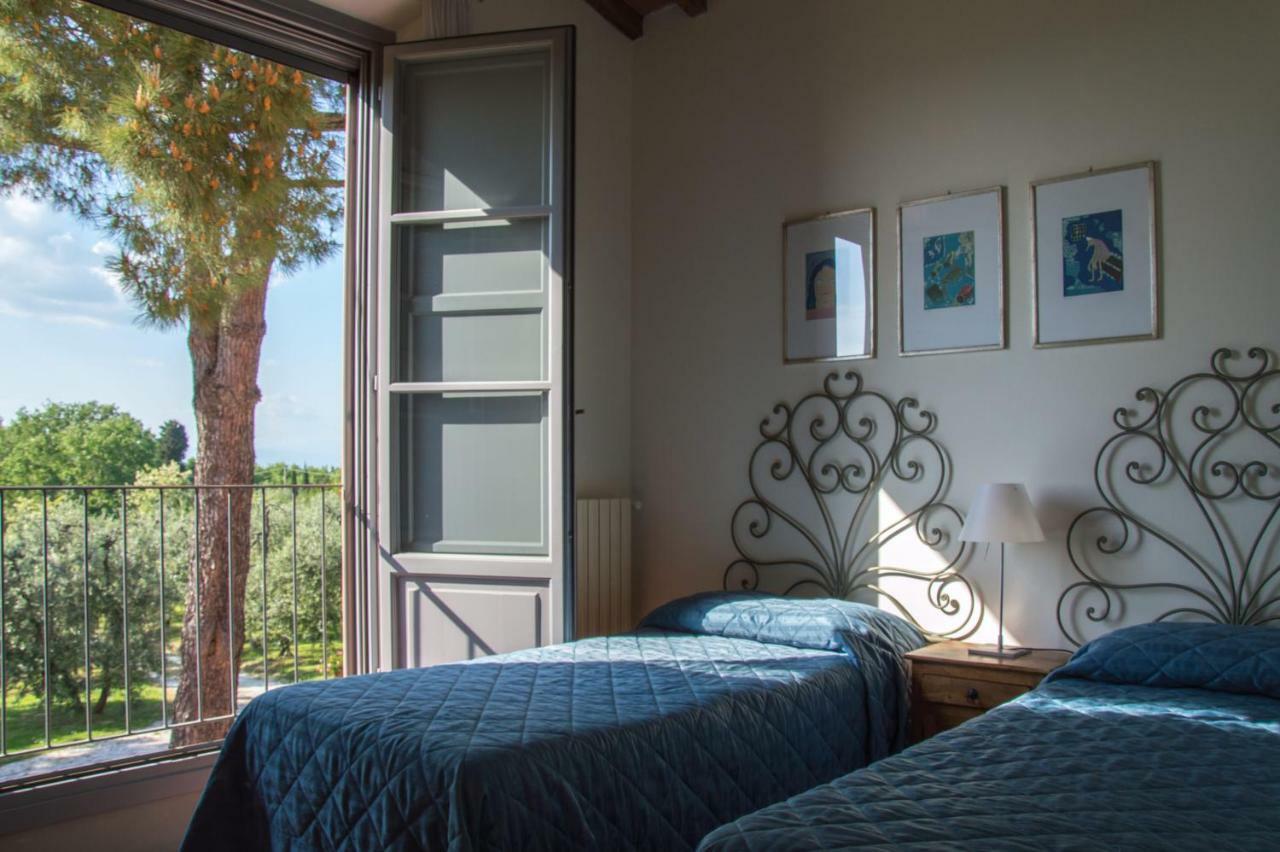 Agriturismo Podere La Casa Palaia Luaran gambar