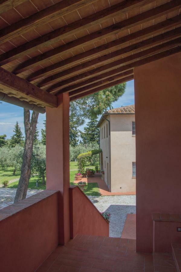 Agriturismo Podere La Casa Palaia Luaran gambar