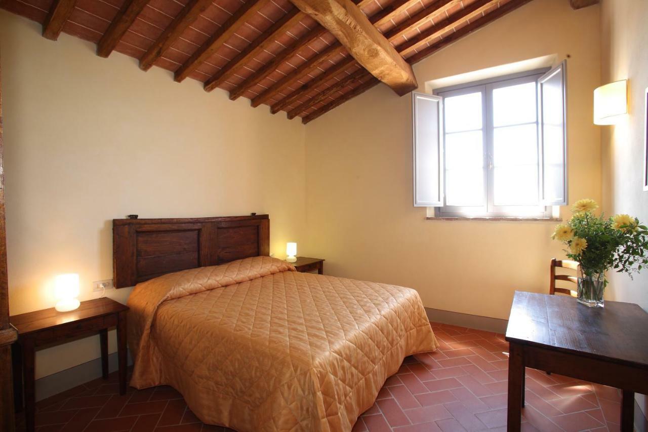 Agriturismo Podere La Casa Palaia Luaran gambar