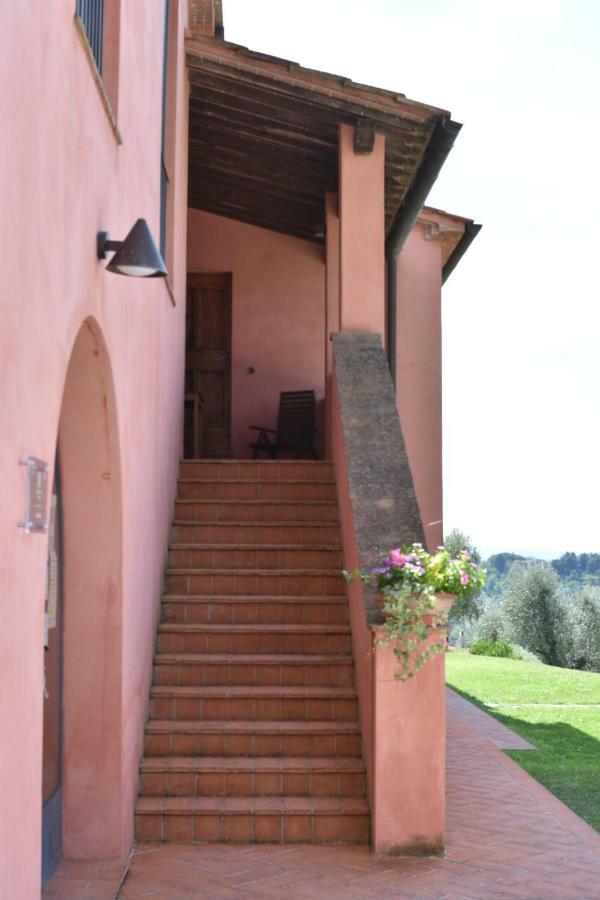 Agriturismo Podere La Casa Palaia Luaran gambar
