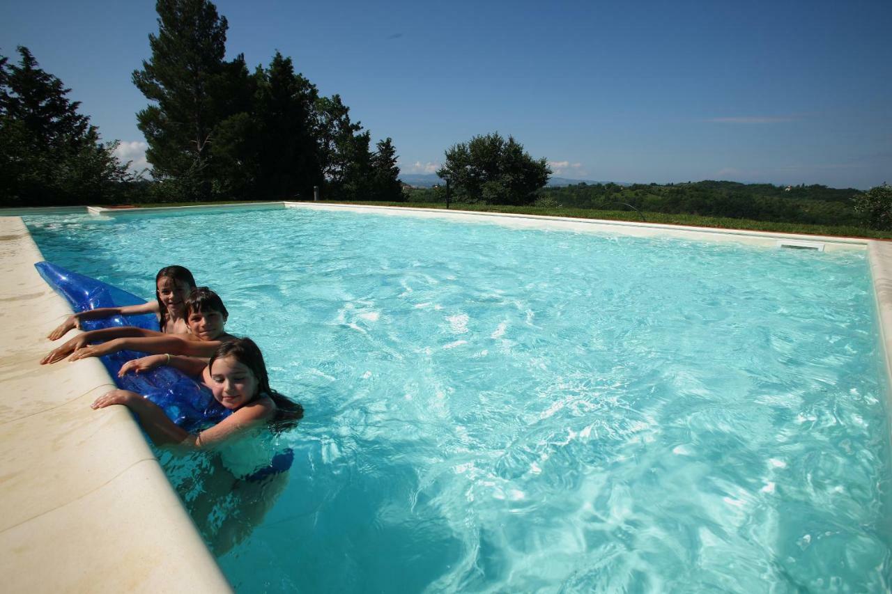 Agriturismo Podere La Casa Palaia Luaran gambar