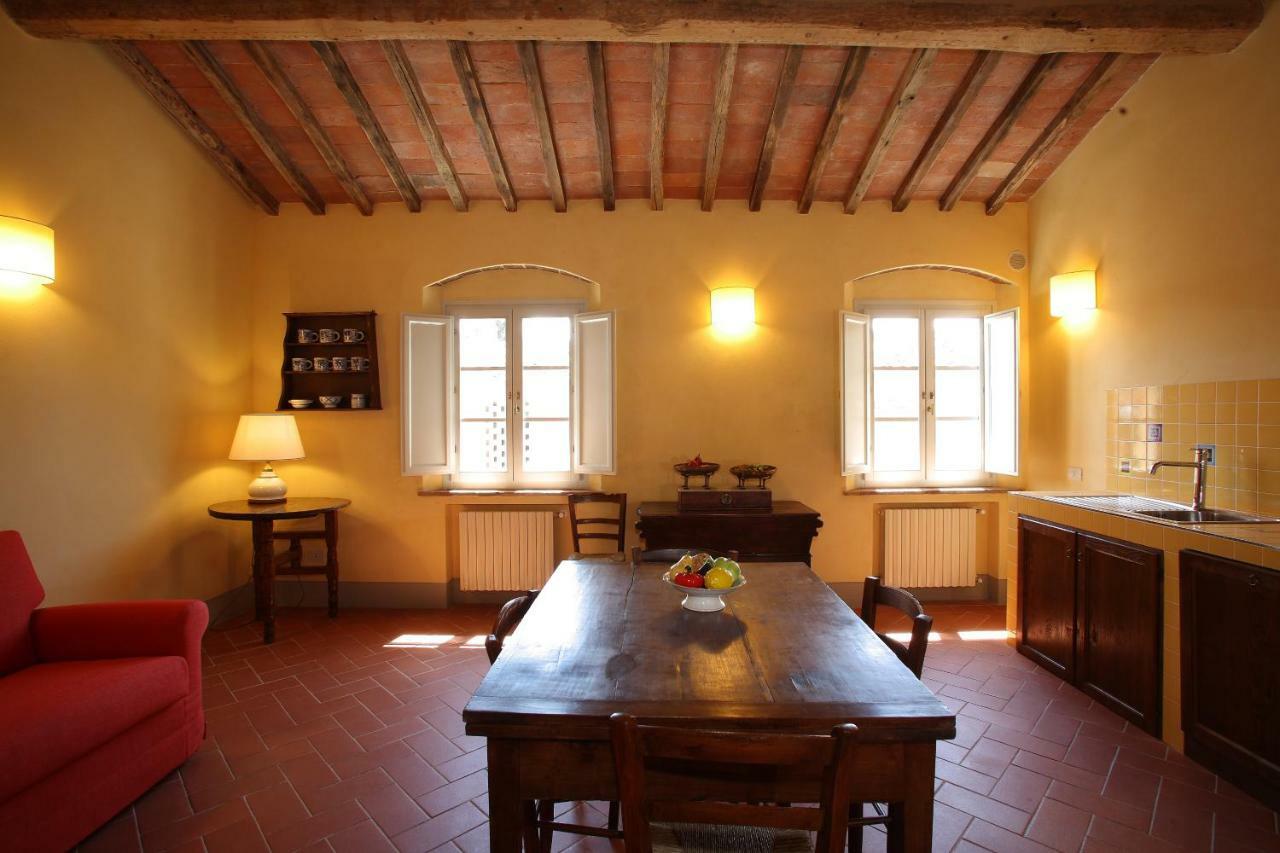 Agriturismo Podere La Casa Palaia Luaran gambar